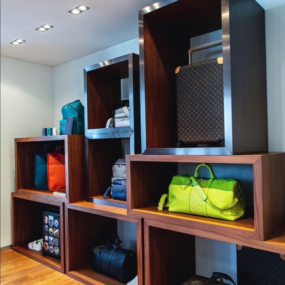 MEET YOUR NEW POSHER, 🧡 🧡FASHION IS ART AND LUV 🧡🧡 - Picture 8 of 17